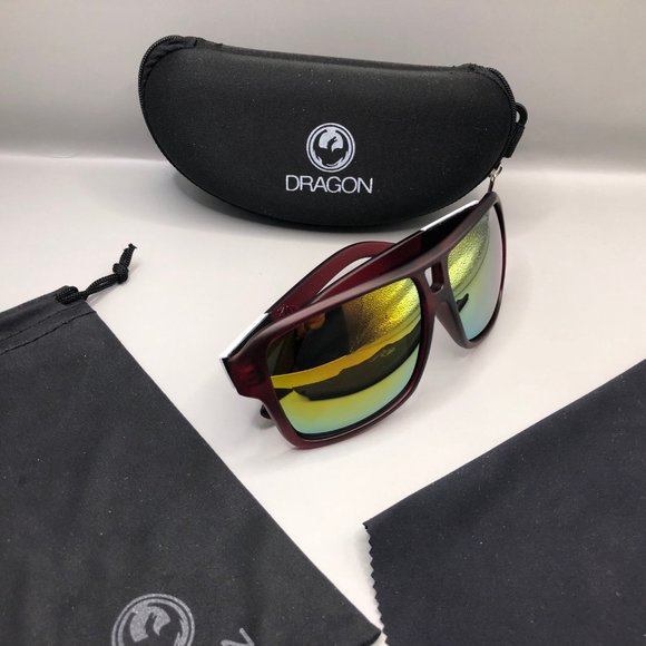 New Dragon Glasses - Picture 2 of 3